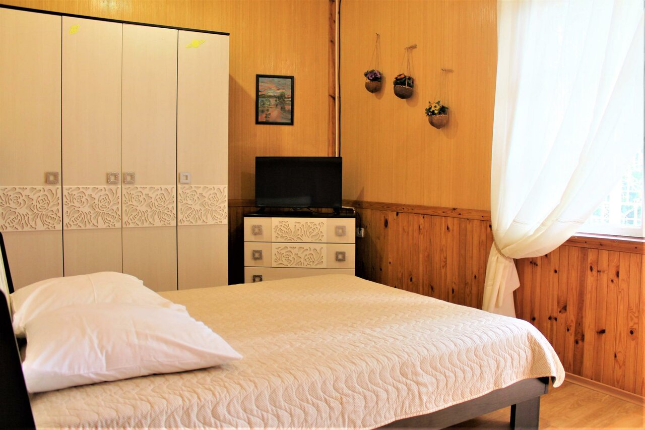 Гостевой дом Радмир Алупка-244