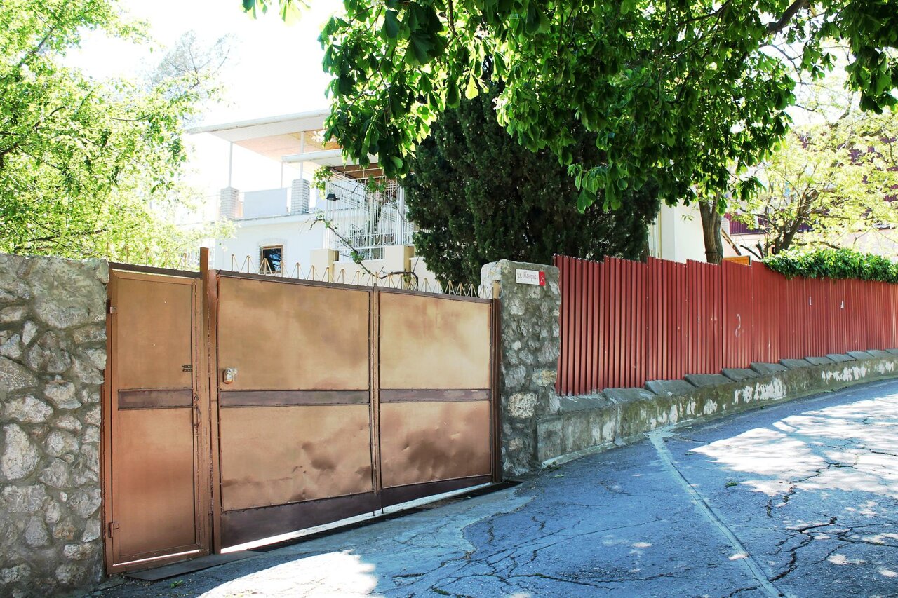 Гостевой дом Радмир Алупка-237