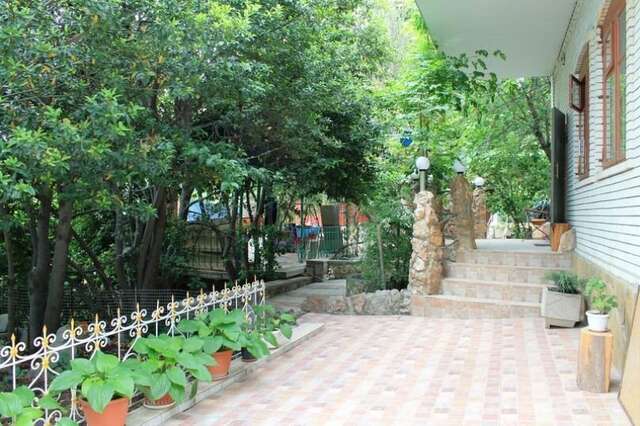 Гостевой дом Радмир Алупка-241